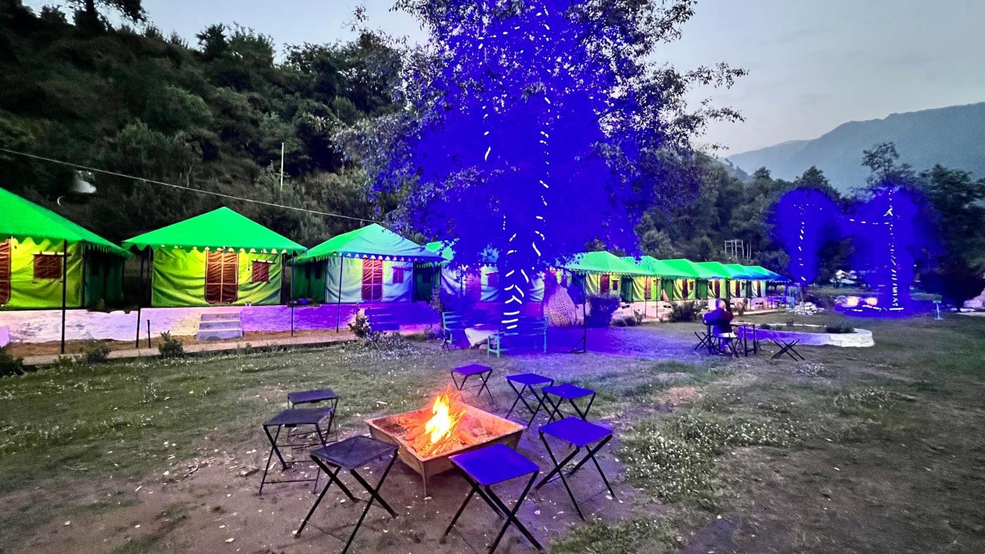 Himalayan Riverside Swiss Cottage Tents, Manali Extérieur photo