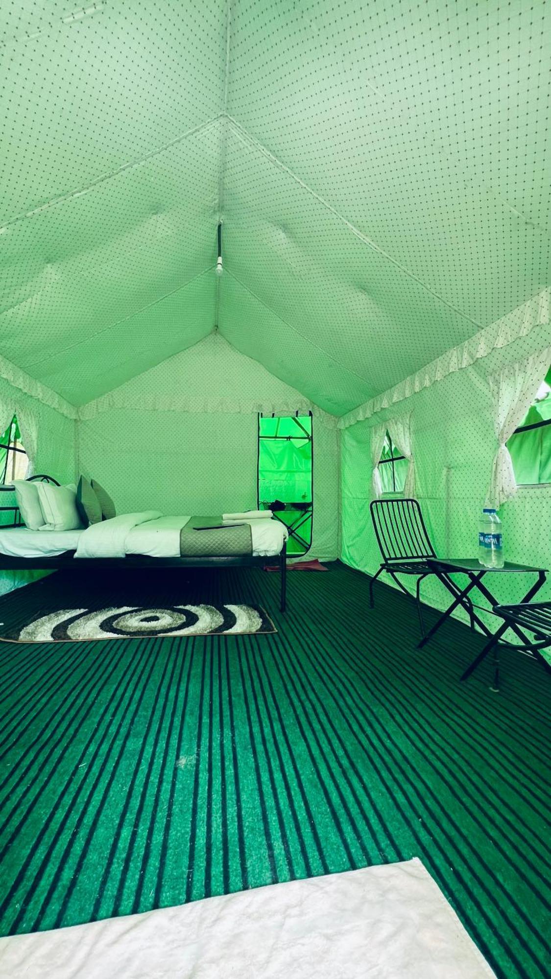 Himalayan Riverside Swiss Cottage Tents, Manali Extérieur photo