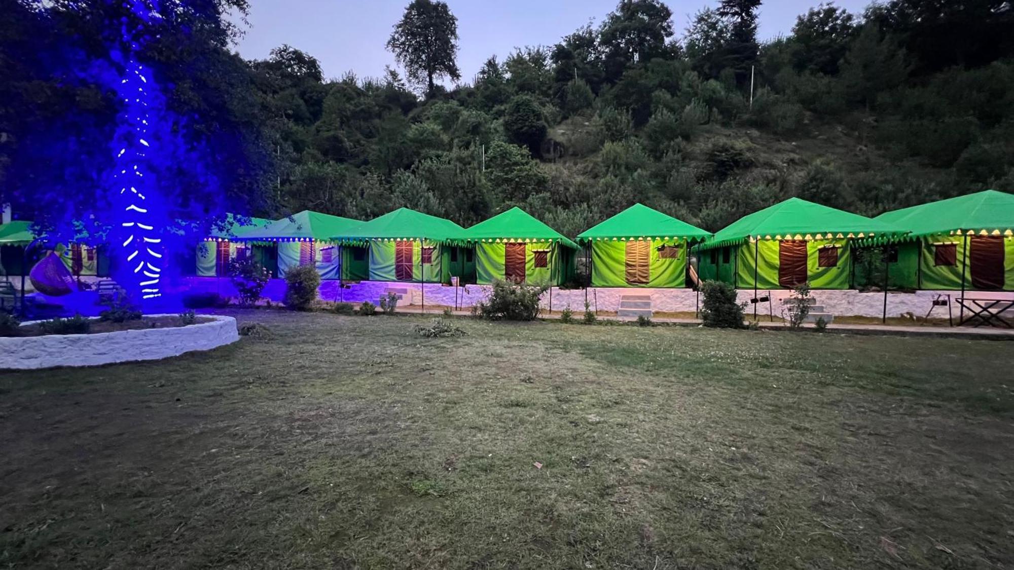 Himalayan Riverside Swiss Cottage Tents, Manali Extérieur photo
