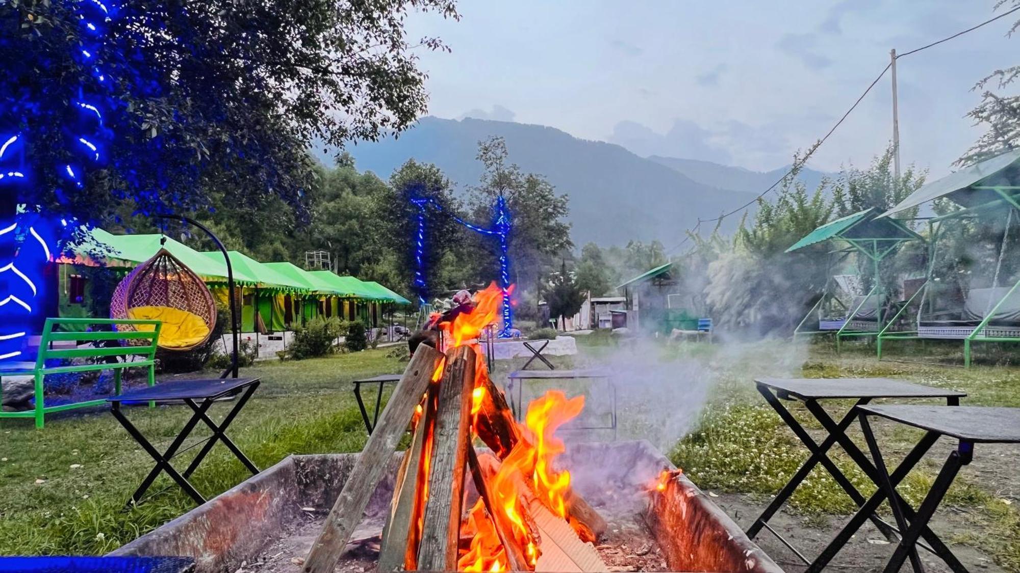 Himalayan Riverside Swiss Cottage Tents, Manali Extérieur photo